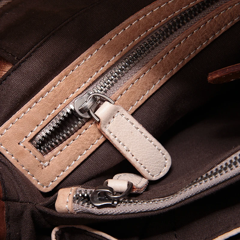 Женская сумка из натуральной кожи с ручками сверху и плечевым ремнём | Багаж