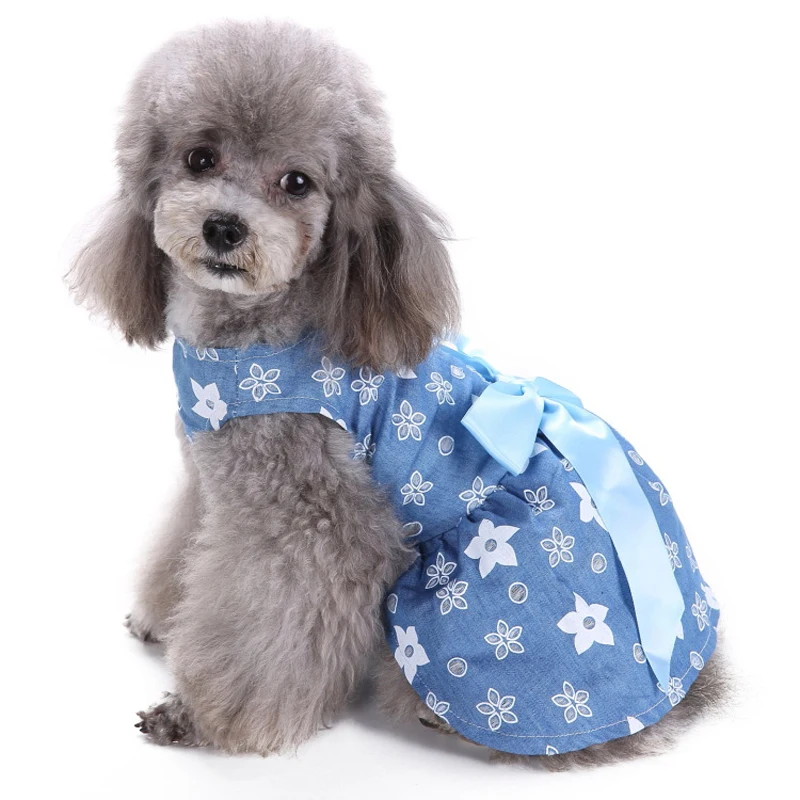 Летнее цельнокроеное платье MISS DOGGY с узором клубники вишни принцессы для щенков и