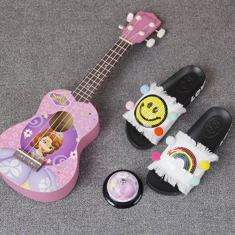 Ярких цветов и меховыми шариками летние сандалии женская обувь Брендовая одежда