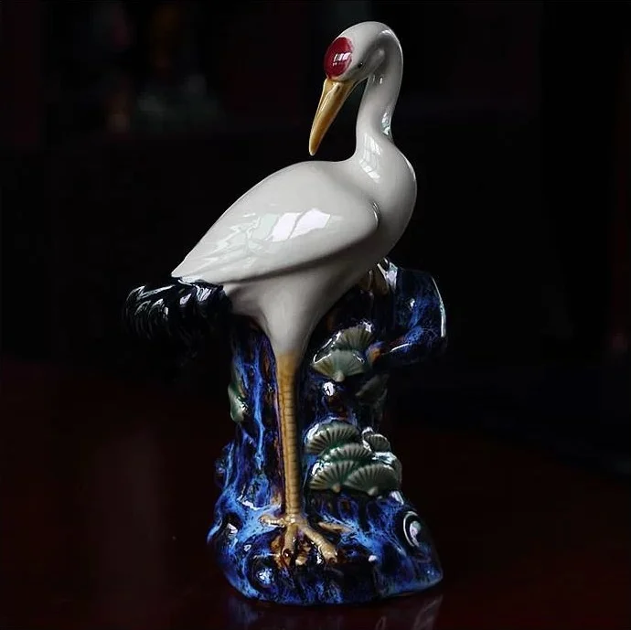 

Retro Chinese Porcelain Red-crowned Crane Model Statue Pen Holder Decorative China Feng Shui Craft Embellishment Accessories