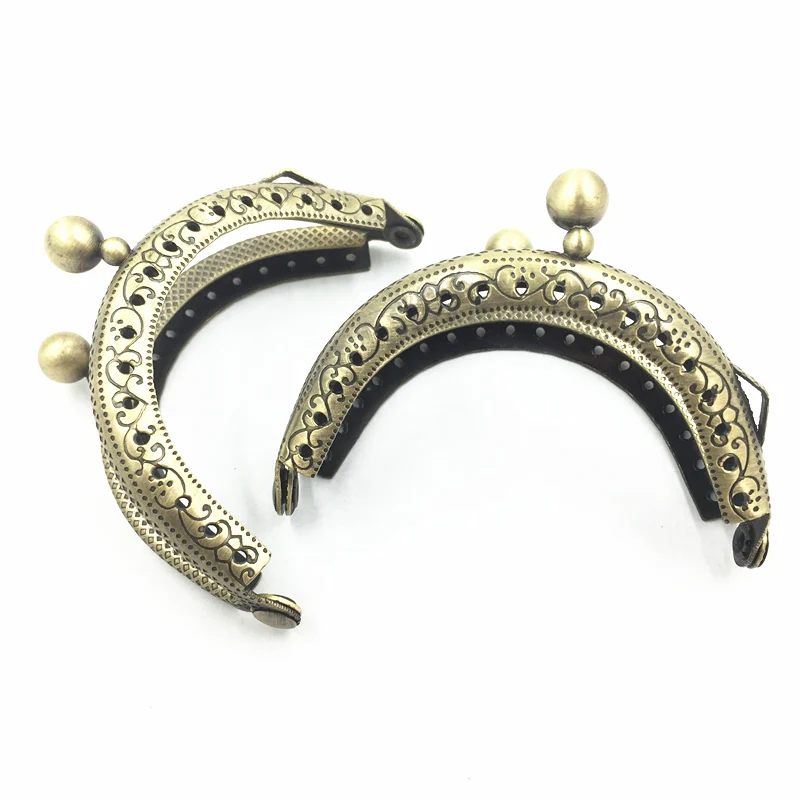 

1Pc Kiss Clasp Lock Clutch Handbag Coins Purse Handle DIY Making Accessories Vintage Bronze Tone Arch Metal Frame 6.5cm