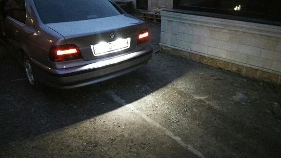 2 шт. ошибок светодиодный номерного знака светильник для BMW E39 E60 E61 E70 E82 E90 E92 24SMD