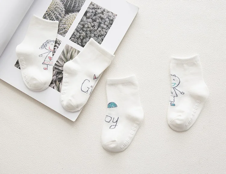 Летние милые детские носки хлопковые противоскользящие с надписью для мальчиков