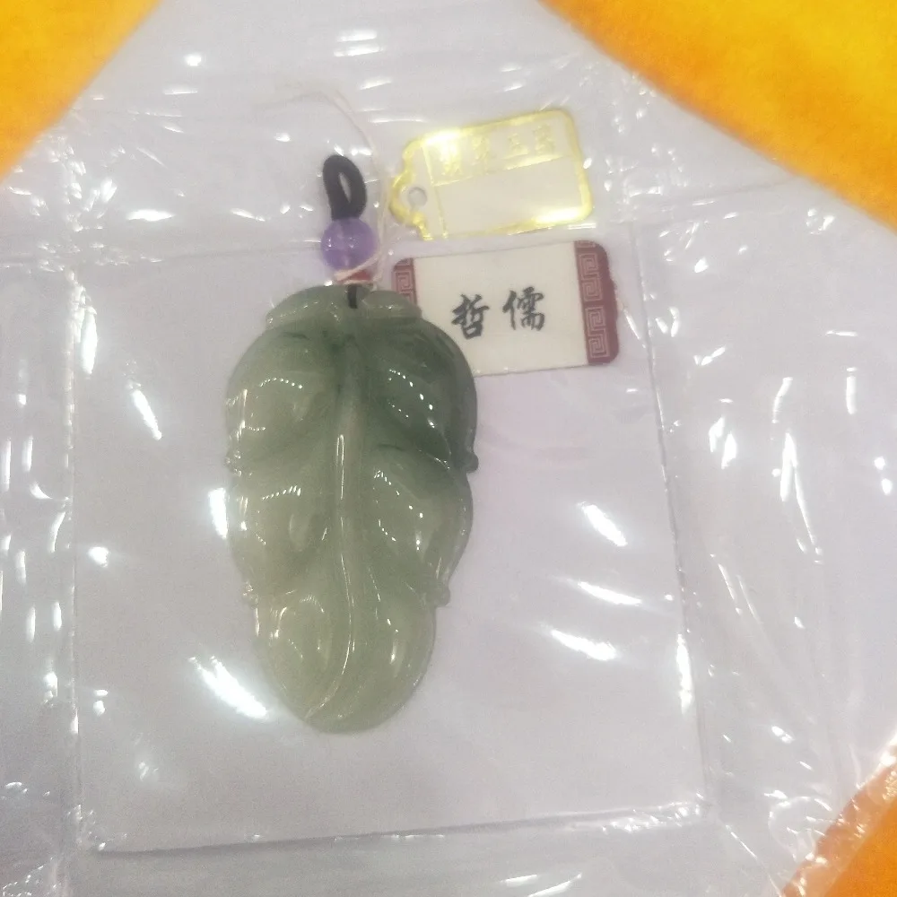 Эксклюзивная подвеска в виде листьев двойного цвета с вырезанными элементами
