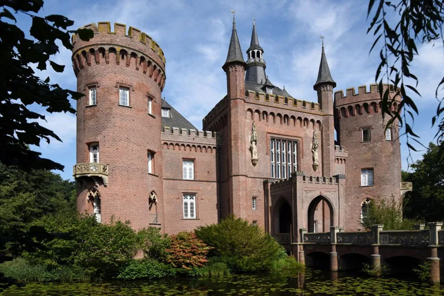 Large 3d murals Germany Castles Bridges Castle Cities wallpapers living room sofa TV wall bedroom wallpaper for walls 3 d |