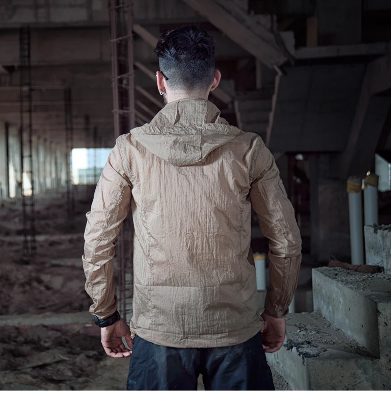 

Lightweight Outdoor Skin Jacket Men Summer Waterproof Camouflage Hike Hunting Jacket Hooded Windbreaker Rain Coat