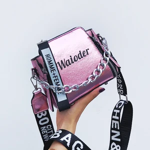 Горячая Распродажа, женские сумки через плечо с буквенным принтом, Широкие ремешки-цепи, женская сумка из искусственной кожи, сумки-мессенджеры для женщин, Изысканная сумка-мешок через плечо