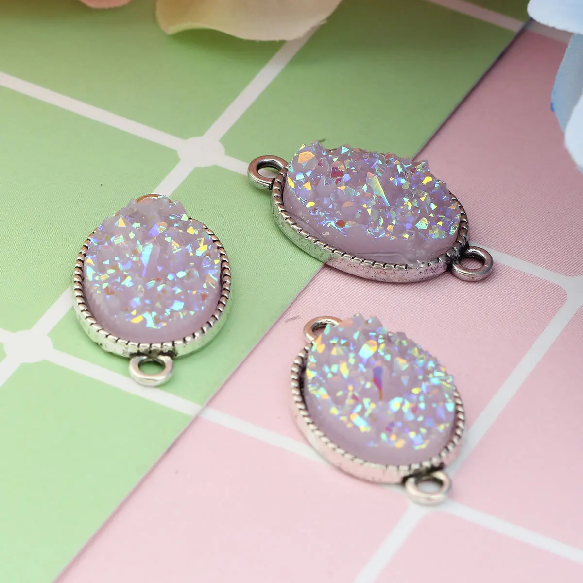 Серия Druzy сплав эллиптический Шарм Разъем AB Цвет Матовый круглый полимерный патч
