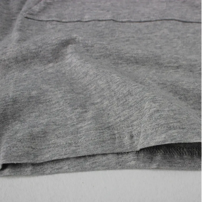 2018 Новая летняя стильная детская футболка и брюки Одежда для мальчиков Брендовая