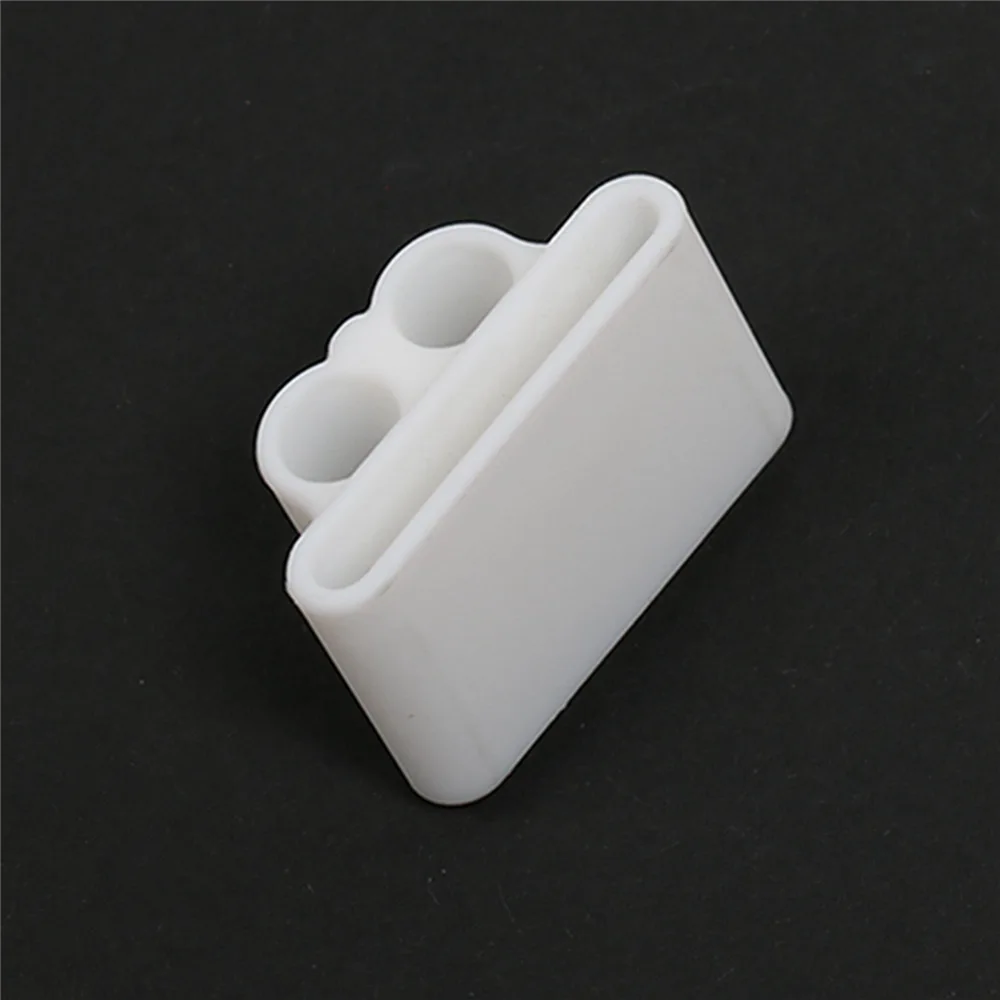 Силиконовый мягкий чехол для наушников Apple AirPods портативных с защитой от потери