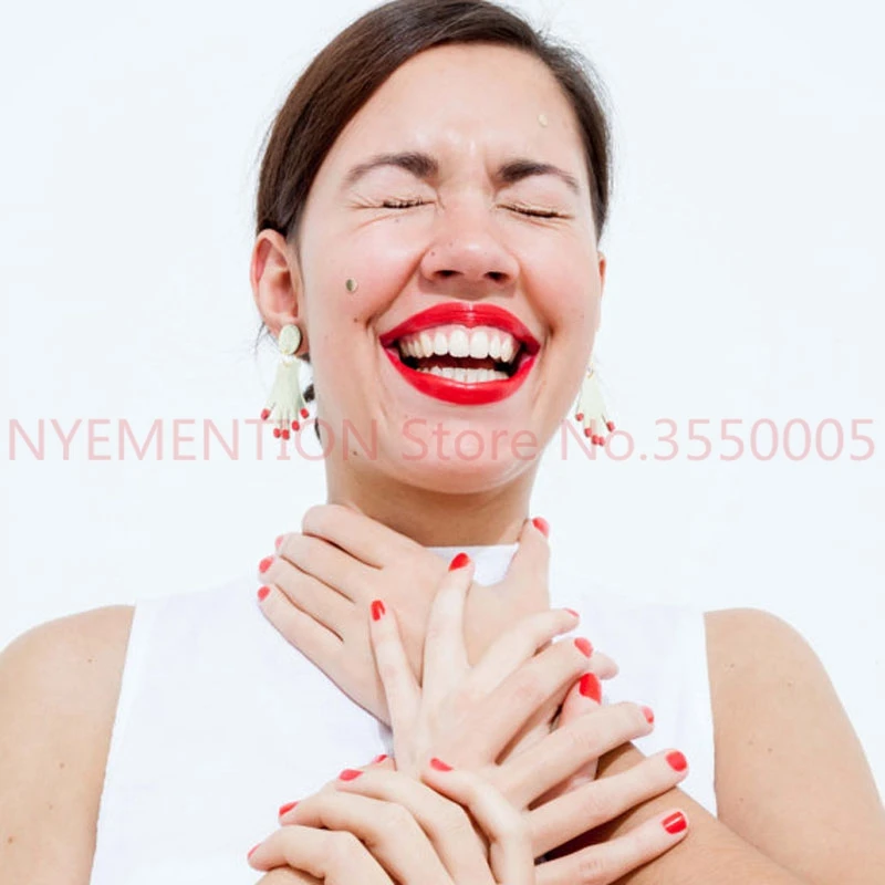 New Personalized Red Nails Plam Shaped Earrings 2018 Girls Tiny Gold Tone Hand Dangle For Women Femme 20pairs | Украшения и