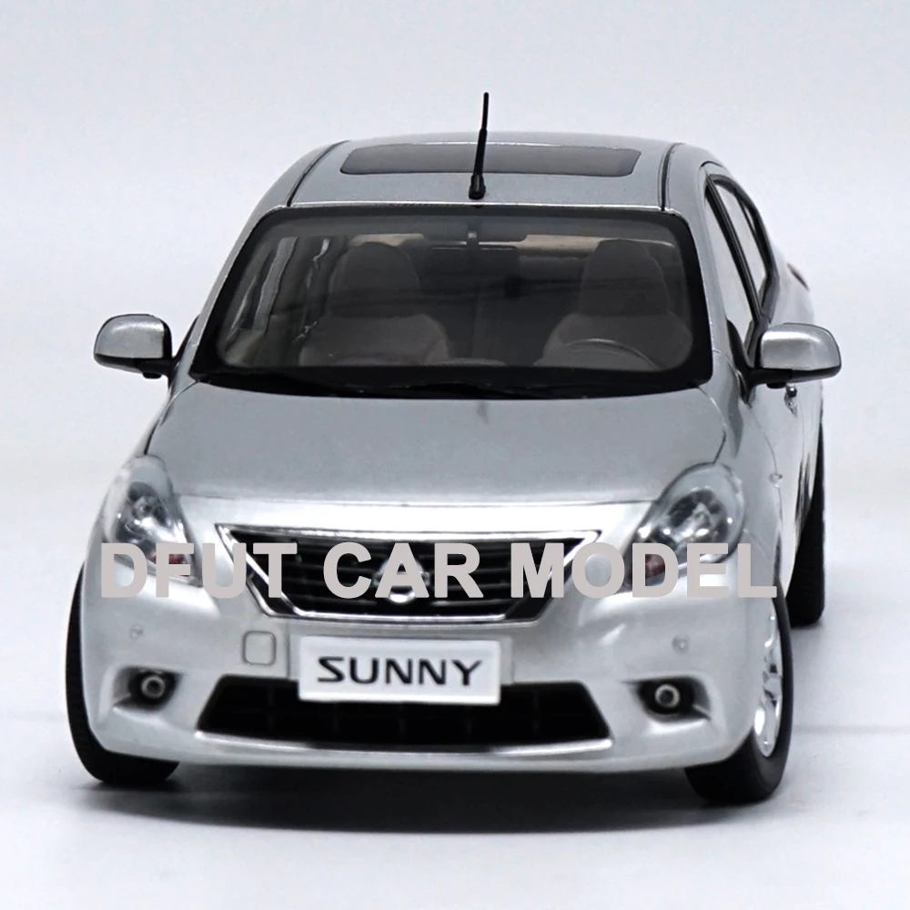 1:18 Sunny/Versa Car Diecast Model Toy New In Box For Gift/Collection/Kids/Decoration | Игрушки и хобби