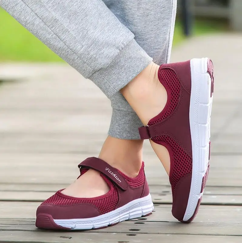 Женские спортивные туфли JOKSD летние дышащие прогулочные для женщин среднего
