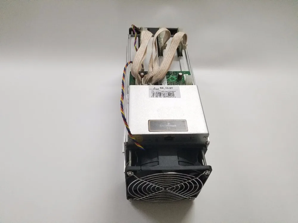 YUNHUI Подержанный AntMiner S9 13 5 T Майнер биткоинов Asic 16nm Btc BCH машина для