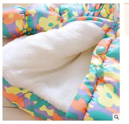 winter baby clothing cotton long-sleeved hooded windbreaker jacket plus thick wool scarves for children girls Free Shipping |