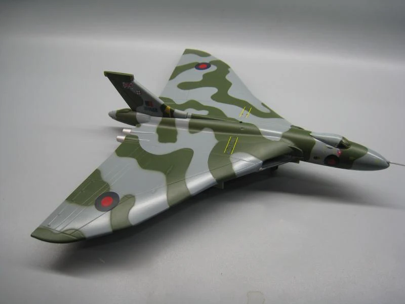 Редкое Специальное предложение 1:144 королевская ВВС 2008 B MK2 модель военного