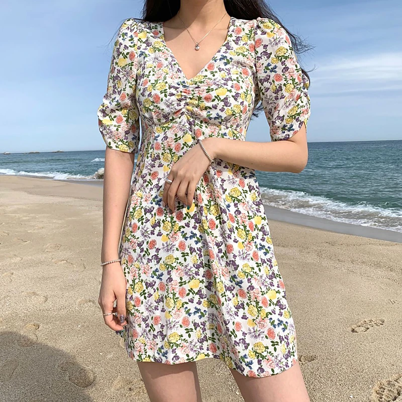 Для женщин платья Ins для девочек Kawaii Ulzzang Винтаж с пышными рукавами платье