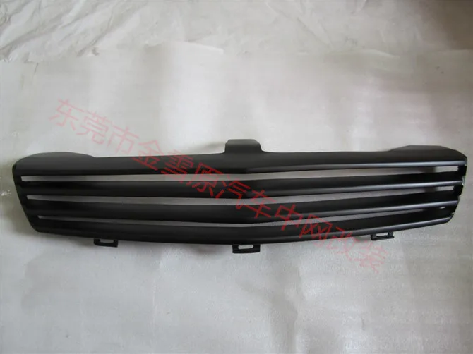 Высококачественный гриль из углеродного волокна или FPR подходит для 04-07 CLS Benz W218 |