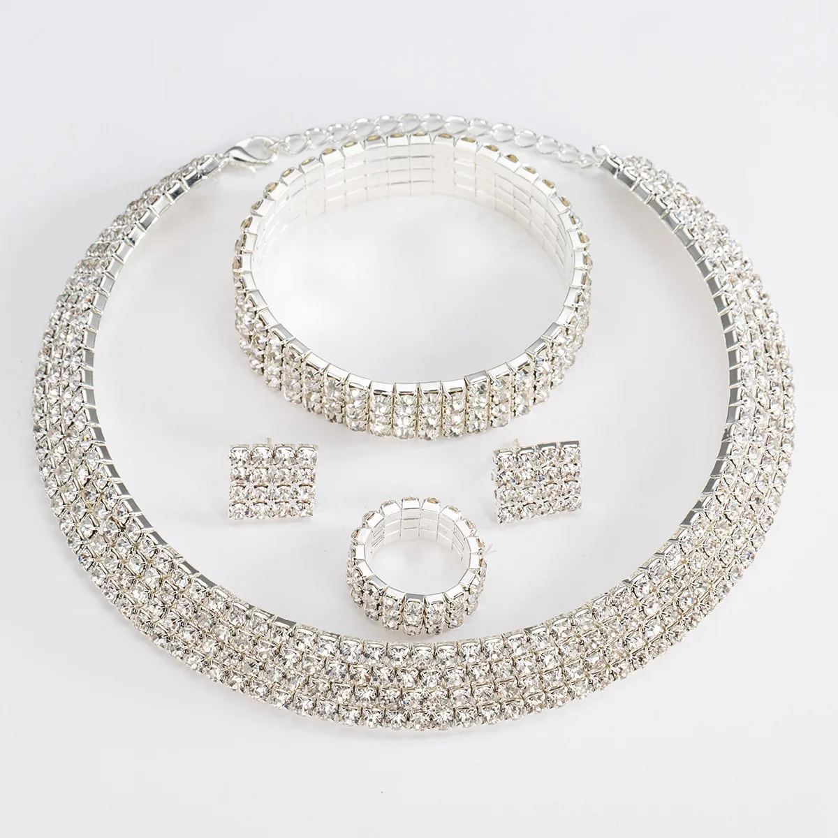 

Necklace Earrings Bracelets Rings 4-pieces Shiny Silver Chunky Diamond Choker Rhinestone Jewelry Sets Party Gift