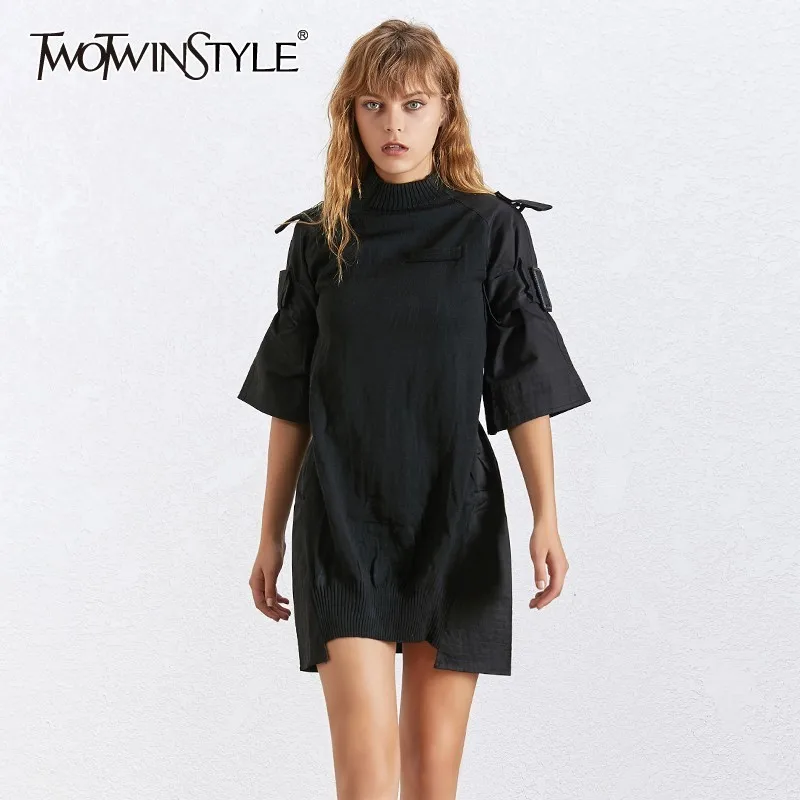 Женское трикотажное платье TWOTWINSTYLE летнее с высоким воротником расклешенными