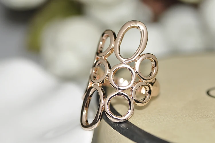 YiKLN модные кольца золотого цвета, anillos, свадебные кольца, австрийский кристалл окружающей среды микро-вставленные ювелирные изделия R150280166R