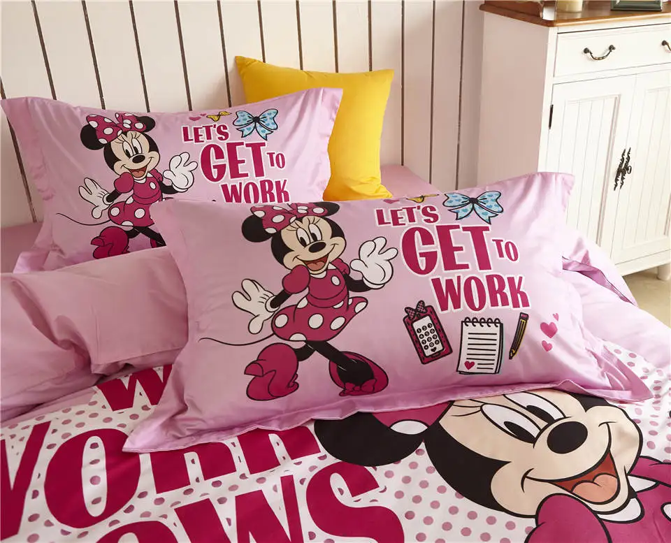 Комплект постельного белья из розового мультфильма Минни Маус | Дом и сад