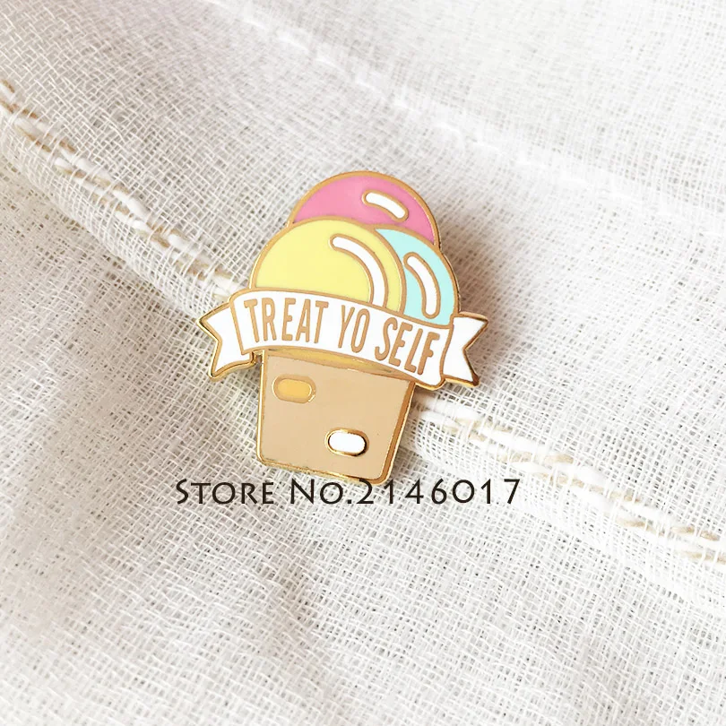 1pcs New Hot sale Pink Ice Cream Lapel Pins Metal Craft Cartoon Hard Enamel Pin Brooch Treat Yo Self Badges Gift | Дом и сад