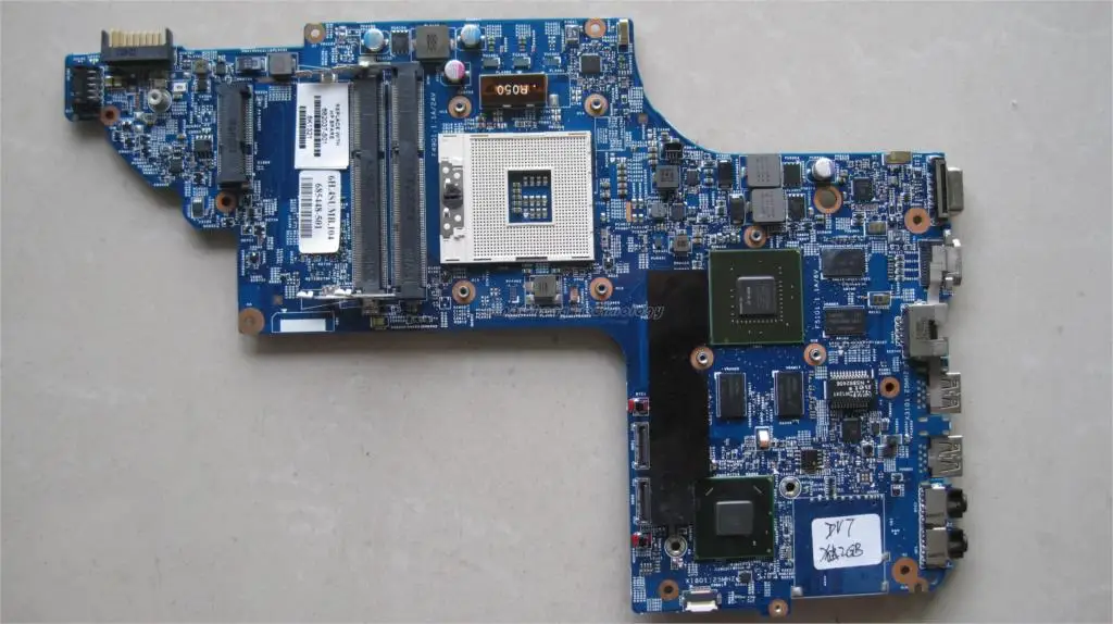 Материнская плата для ноутбука hp DV7-7000 682037-001 682037-501 HM77 630 M/2G неинтегрированная