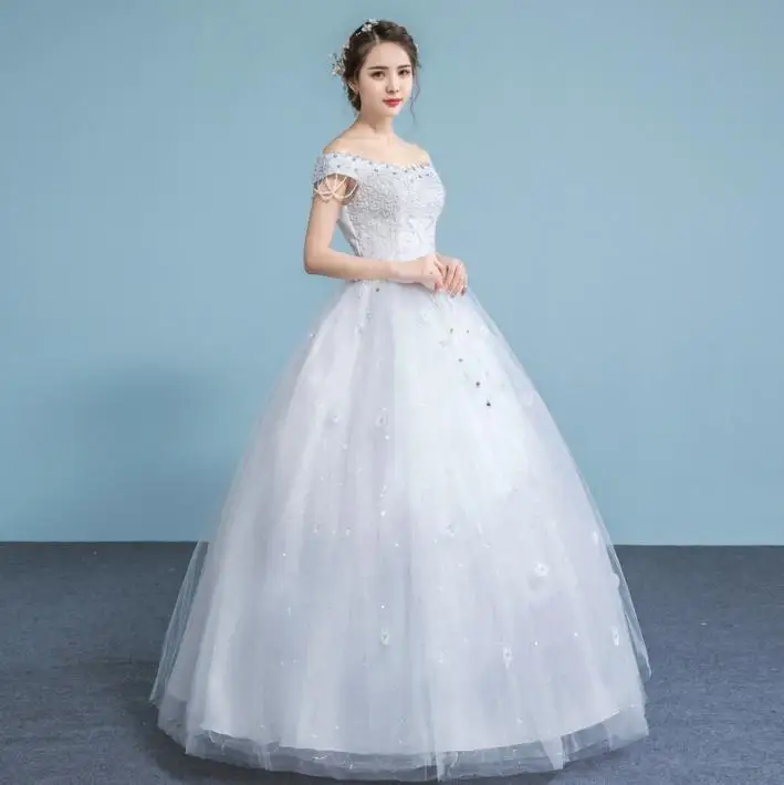 Женское кружевное платье с вырезом лодочкой и цветочной аппликацией | Свадьбы