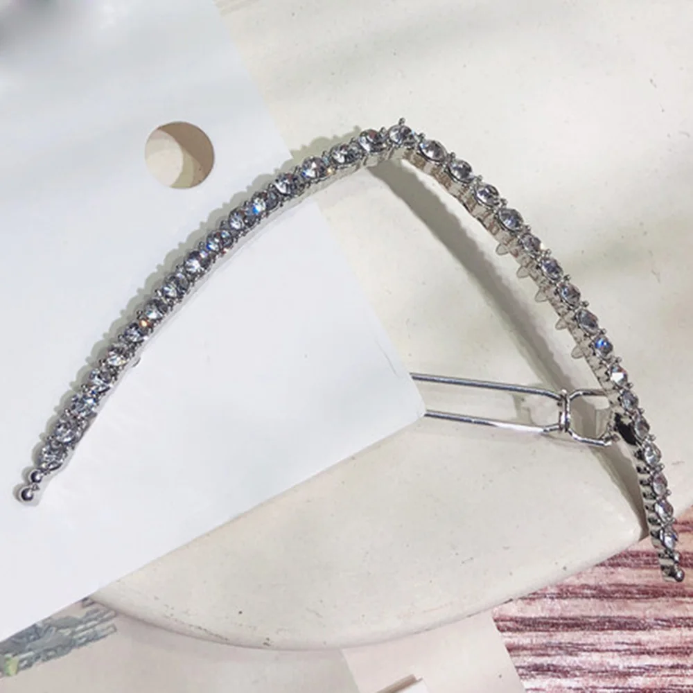 1PC Popular Geometric Triangle X Shape Shiny Crystal Rhinestones Hairpins Women Hair Clips Barrettes Hair Styling Accessories - Цвет: Silver-V