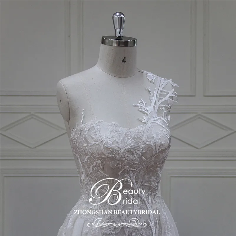 Beautybridal настоящие фотографии Роскошная свадебная одежда Королевский поезд Кружева Аппликации А-силуэт одно плечо свадебное платье XF16028