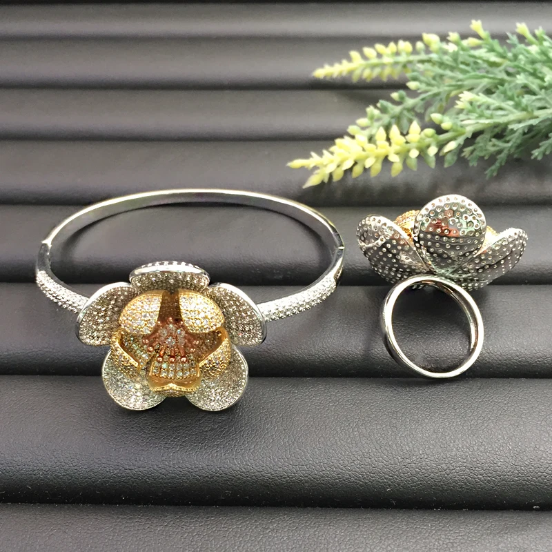 

Lanyika Fashion Jewelry Blooming Exquisite Artistical Lotus Micro Plated Party Romantic Bangle With Ring Banquet Daily Best Gif