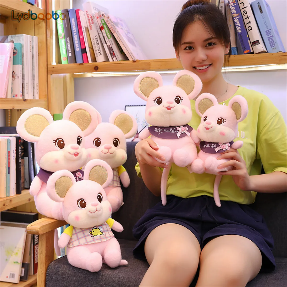 1 шт., новинка, Kawaii mouse, плюшевая кукла, высокое качество, мягкая в ношении мышь, фигурки животных игрушечные, детские подарки на день рождения, Рождество