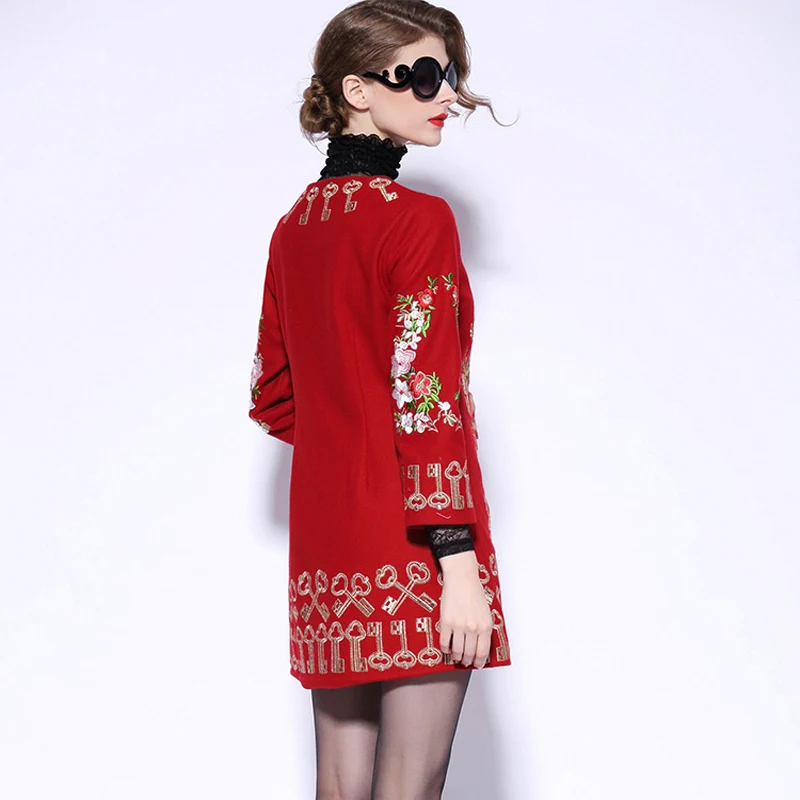 Женское пальто с цветочной вышивкой Черное и красное шерстяное рукавом три