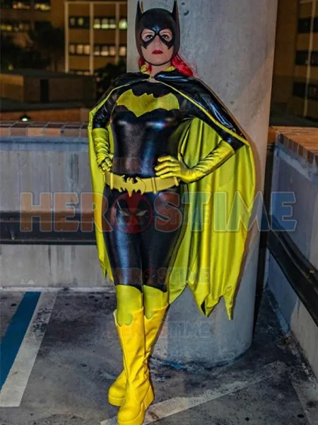 Женский костюм супергероя Batgirl блестящий черного и желтого цвета на Хэллоуин для
