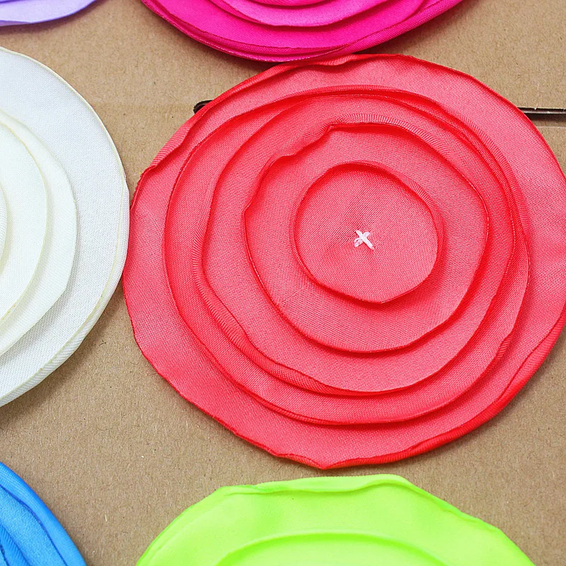 Атласная лента многослойный цветок сделай сам на заказ Цветочное платье для