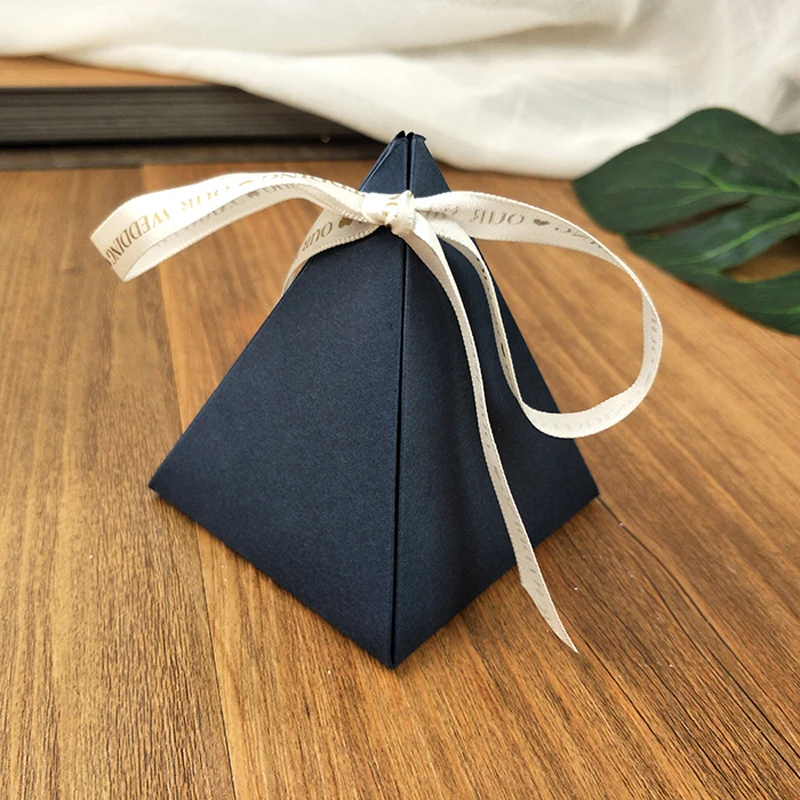 100pcs lot paper pyramid chocolate holder Birthday Bridal shower wedding custom candy boxes gift packaging personalized box | Дом и сад