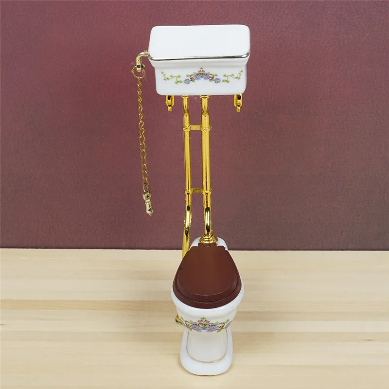 Dongzhur Miniatura Туалет кукольный домик 1:12 Миниатюрные аксессуары ретро-игрушка дом Комплект орнаментов миниатюры Кукольный дом 1:12 Прямая поставка