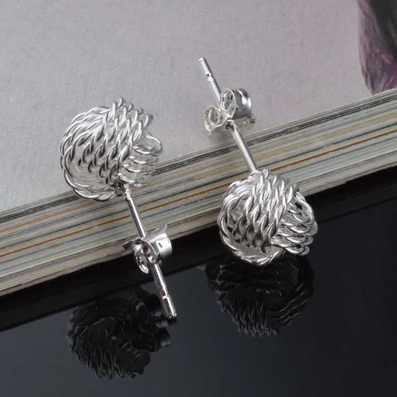 

Korean Version Of Good Quality Hollow Twisted Wire Ball Pierced Earrings For Female Earrings New Product Launch Distribution