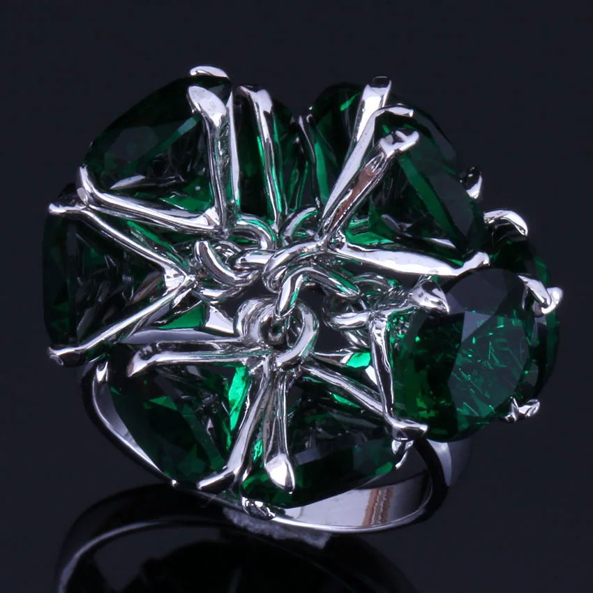 

Enjoyable Round Green Cubic Zirconia Silver Plated Ring V0500