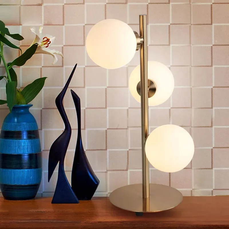

3 Heads Modern Glass Table LED Lamp Round Balls Indoor Standing Table Light For Bedroom Reading Room Study Table Lighting H088