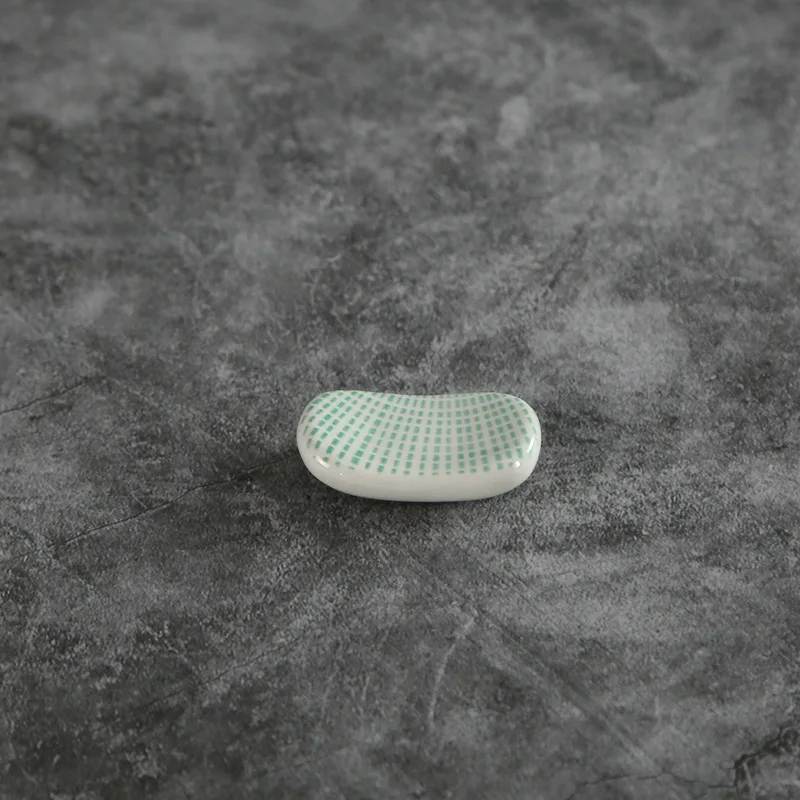 Green pupil Расписная керамическая фарфоровая посуда, японская оригинальность, для ресторана, бытовая, лаконичный, эллипс, совок, палочки для еды, кронштейн - Цвет: Green pupil
