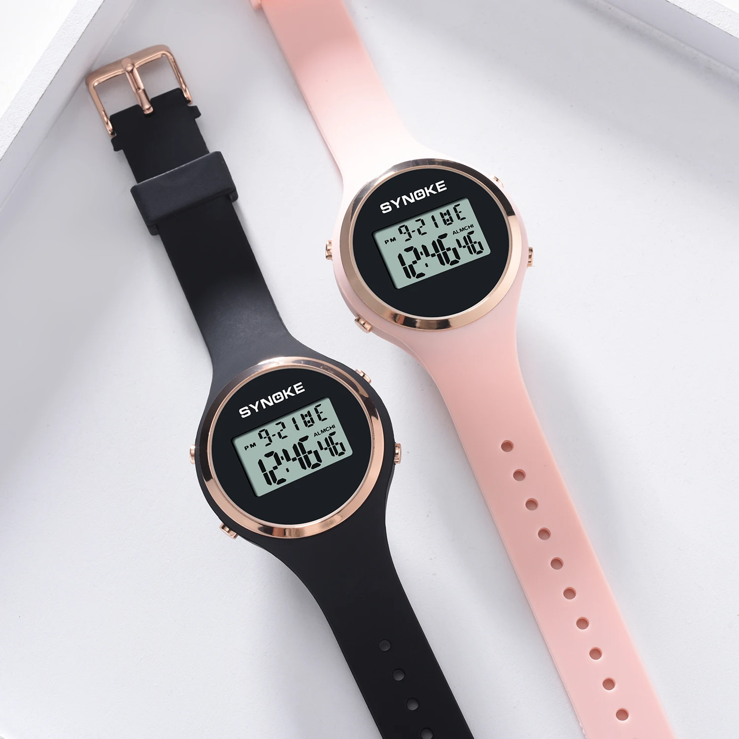 

SYNOKE Fashion Women's Watches Sports Waterproof Silicone Strap Ladies Students Watch LED Watch Alarm Men Digital Watch Relojes