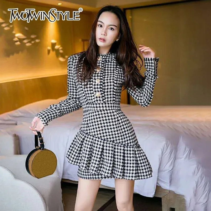 TWOTWINSTYLE Plaid Womens Dress Zipper Button High Waist Long Sleeve Patchwork Ruffle Dresses Female Fashion Streetwear 2018 New | Женская