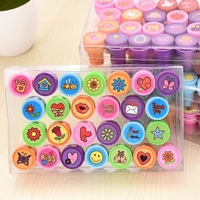 1 шт./лот различные стили милый мультфильм пластиковые смайлик печать весело