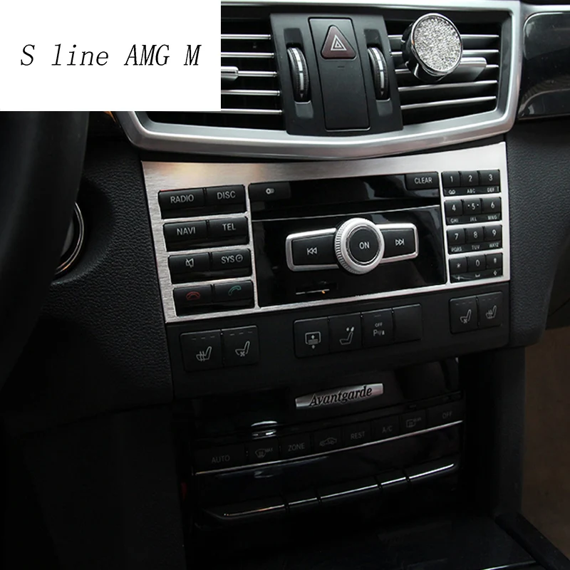 Декоративная накладка на CD панель для стайлинга автомобилей Mercedes Benz E class W212 2009-2015