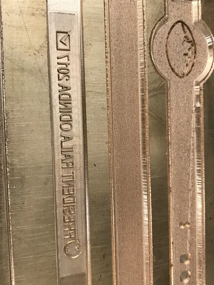 Высокая точность 600*600 мм алюминиевая сталь железо форма cnc маршрутизатор |