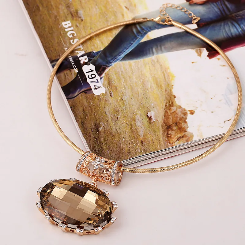 Полый бриллиантовое колье женщин драгоценности с цветами большой овальный