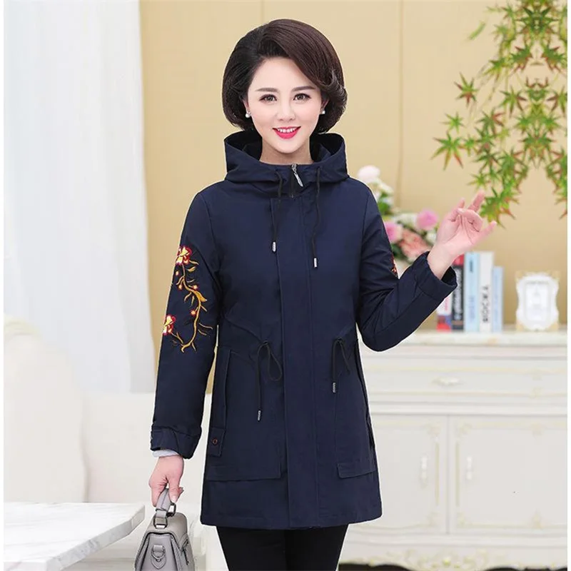 Женская ветровка на весну и осень повседневная куртка большого размера для мам