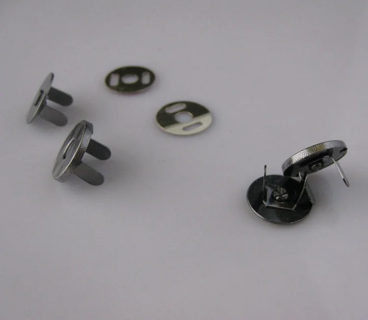 

Free Shipping! 25pcs 14*2.5mm Black Metal Magnet Button for DIY Bags Magnetic Snaps Metal Buttons Clasp Fastener buckle
